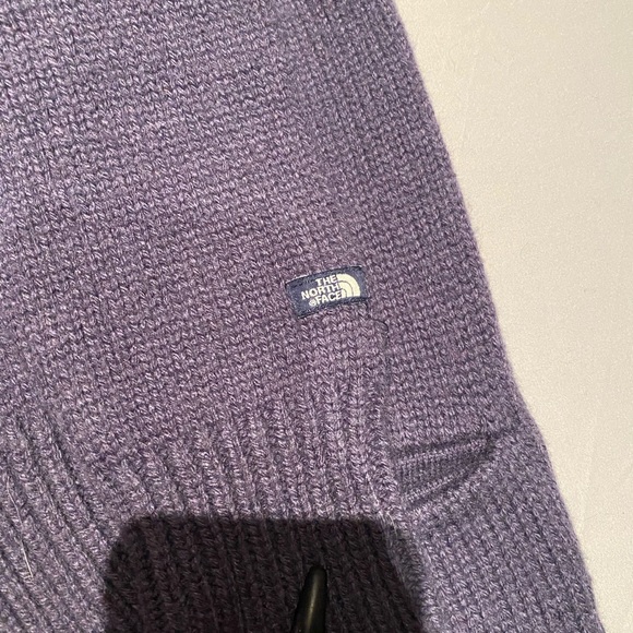 North Face Sweater - Picture 4 of 6